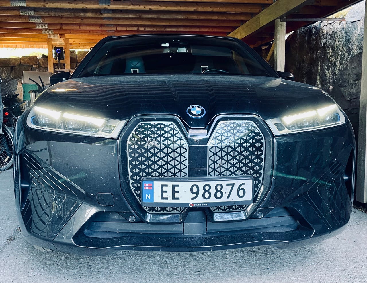 BMW iX