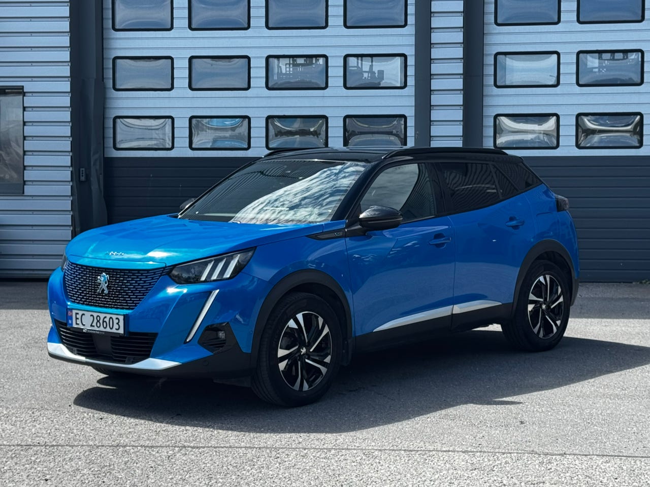 Peugeot e-2008
