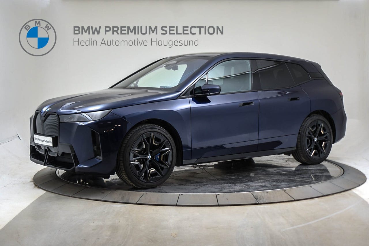 BMW iX