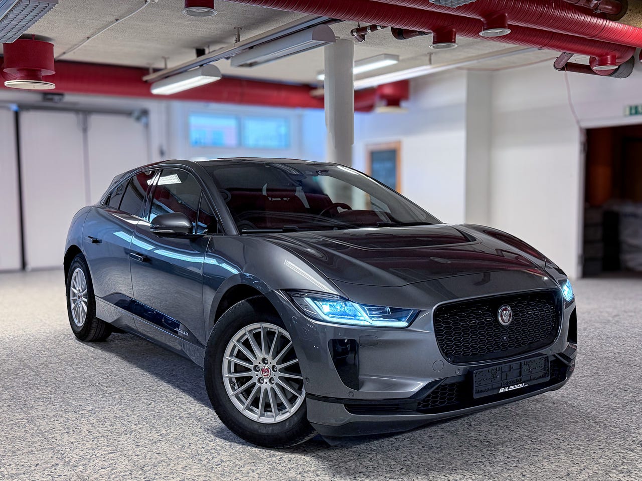 Jaguar I-PACE