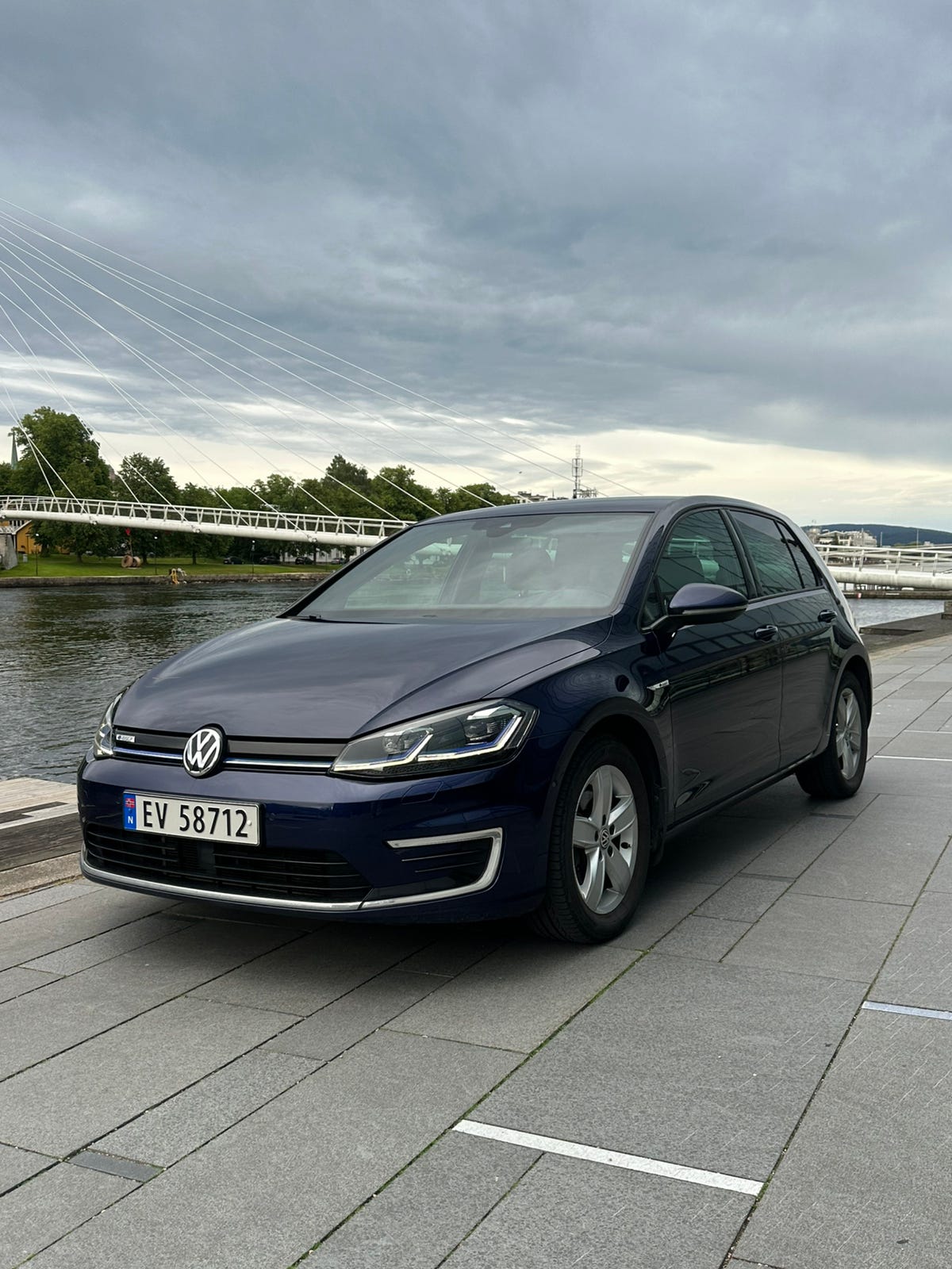 Volkswagen e-Golf VII