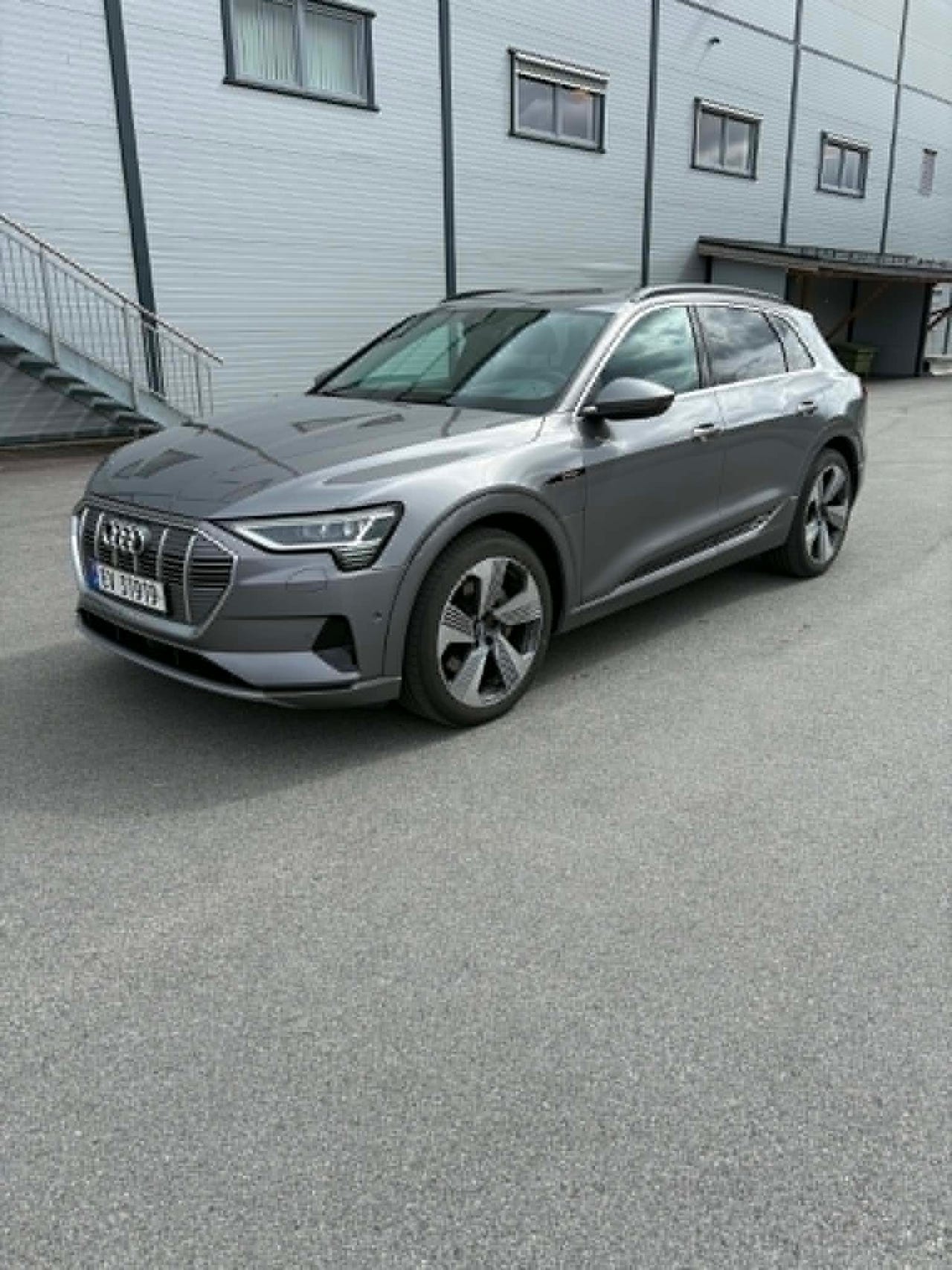 Audi e-tron