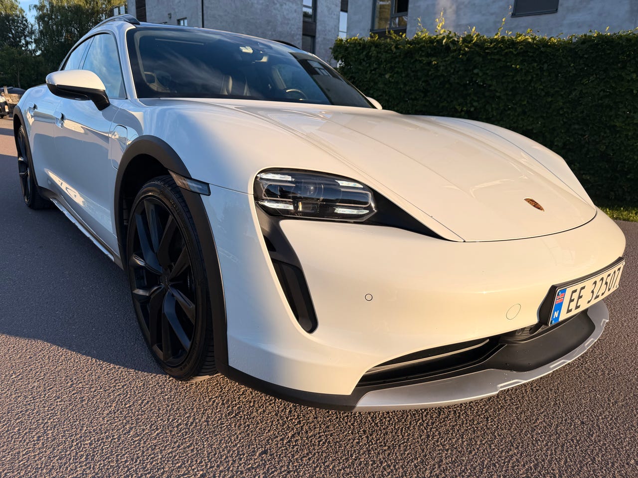Porsche Taycan 4