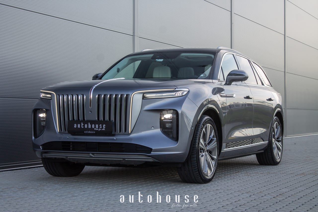 Hongqi E-HS9
