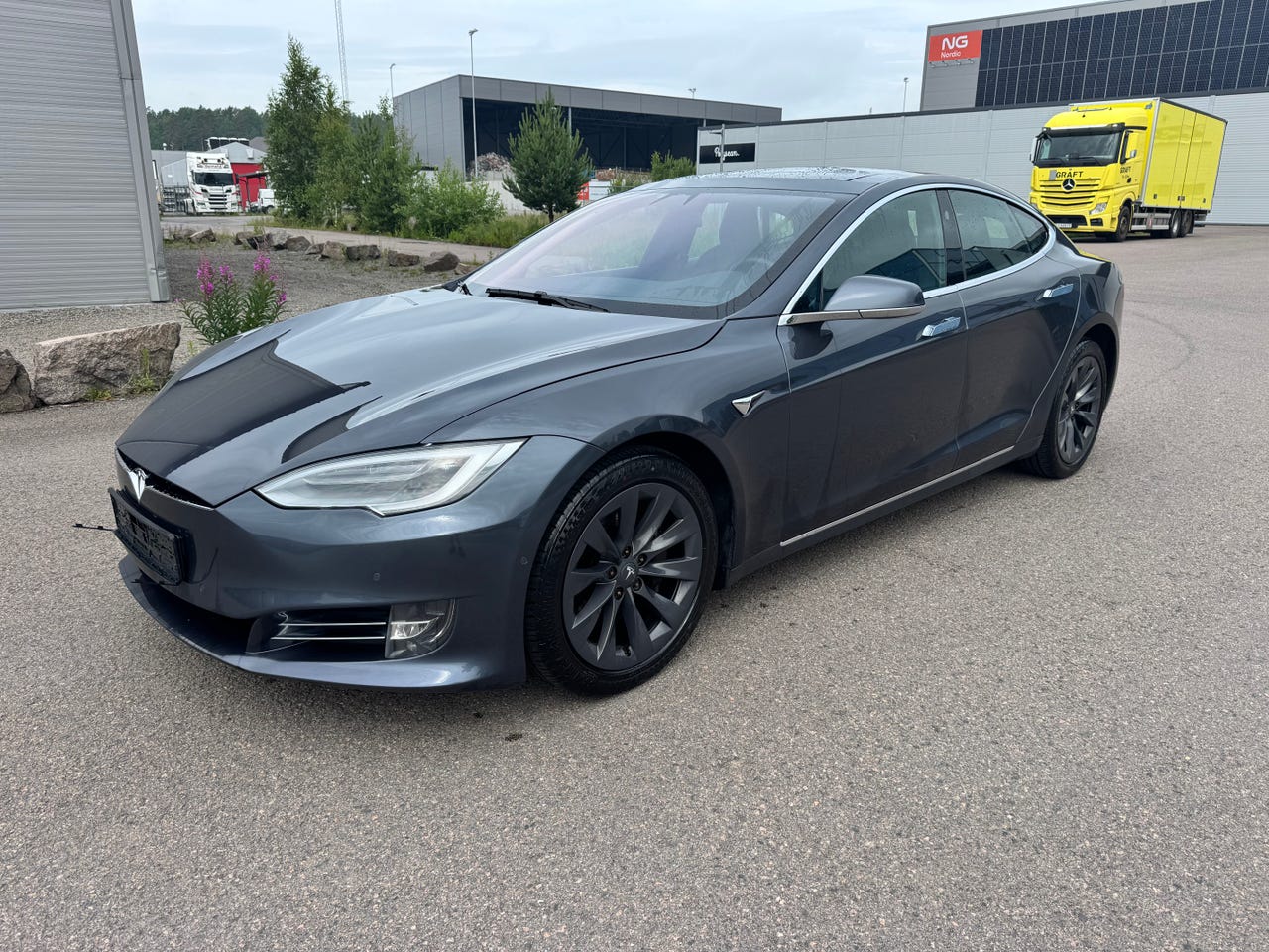 Tesla Model S