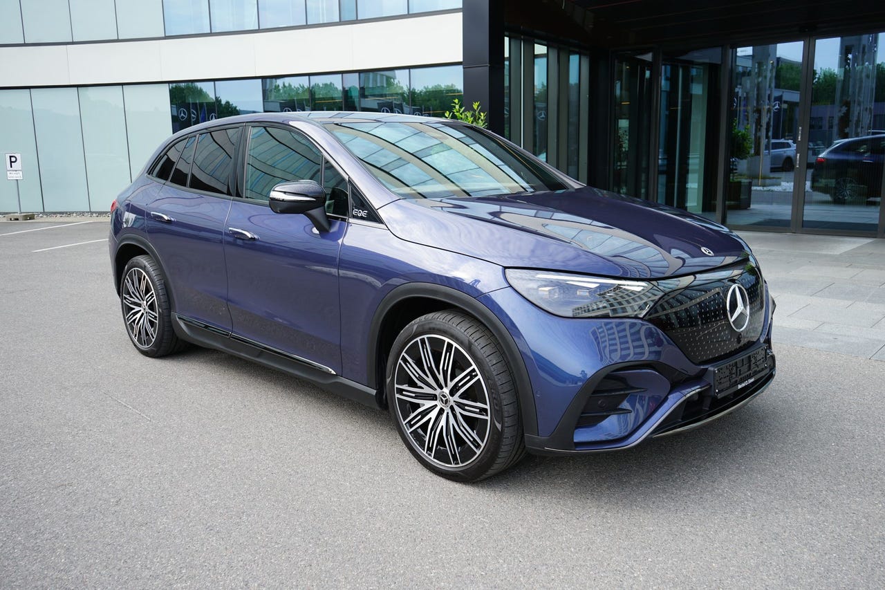 Mercedes-Benz EQE SUV