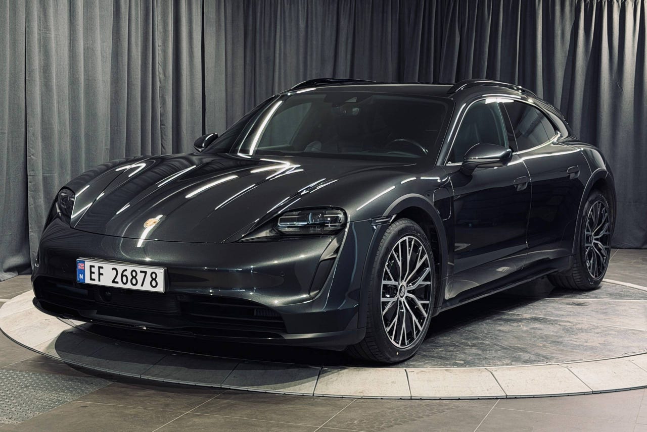 Porsche Taycan Cross Turismo