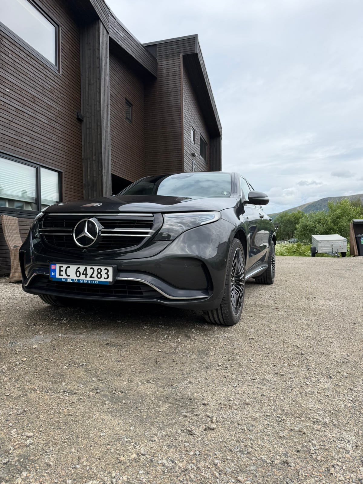 Mercedes-Benz EQC400