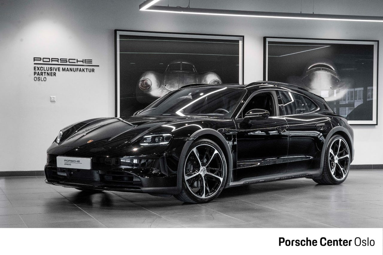 Porsche Taycan Cross Turismo