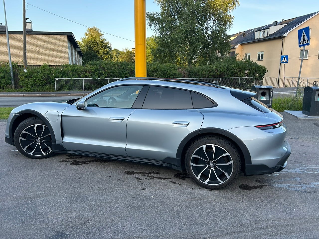 Porsche Taycan Cross Turismo