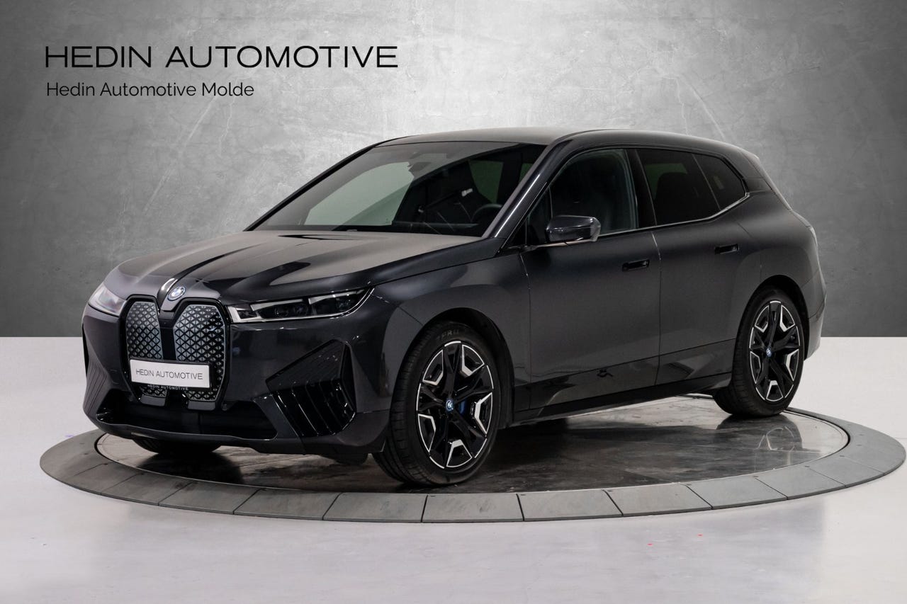BMW iX