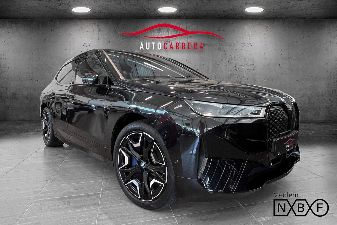BMW iX