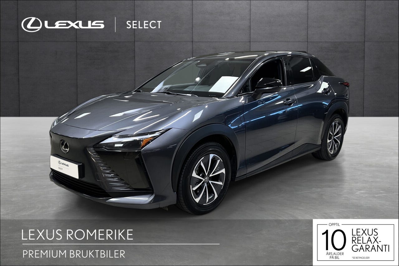 Lexus RZ450e