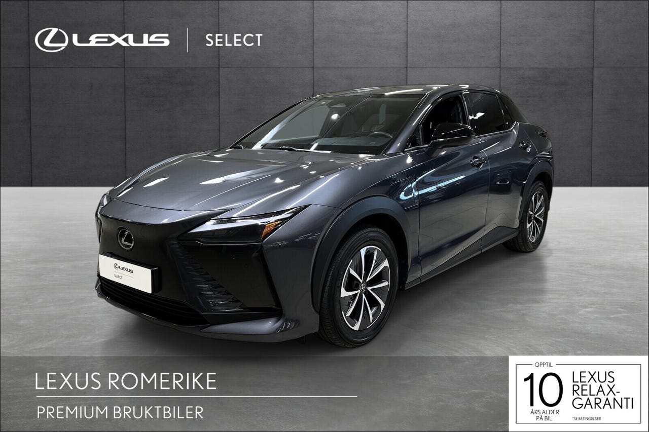 Lexus RZ450e