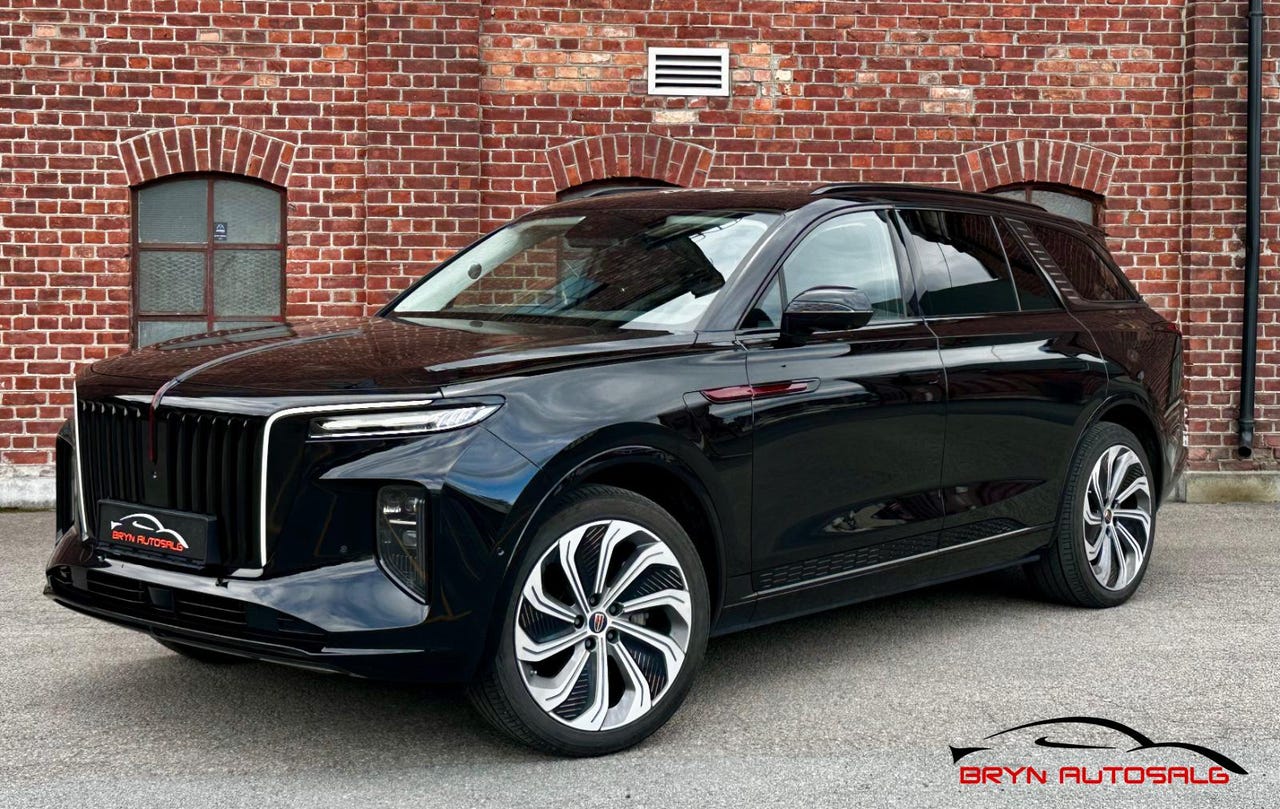 Hongqi E-HS9