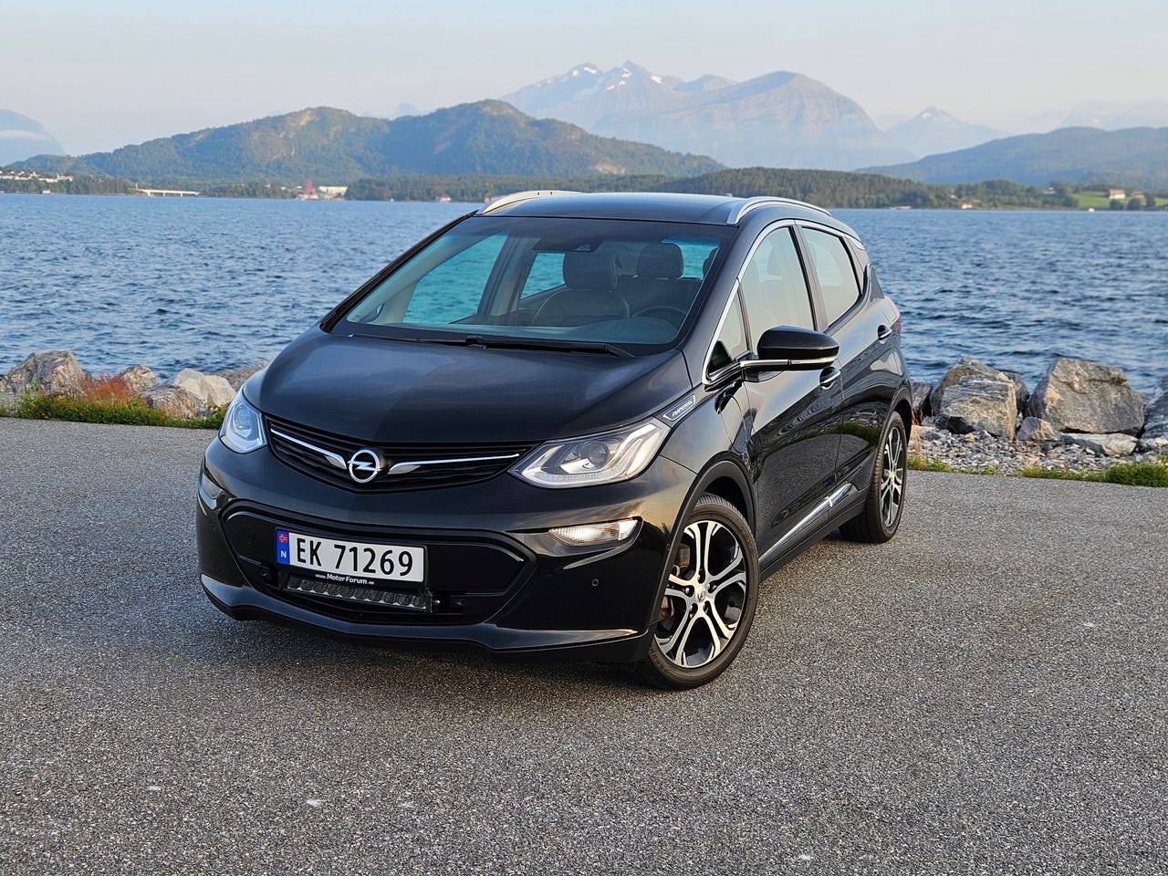 Opel Ampera-e