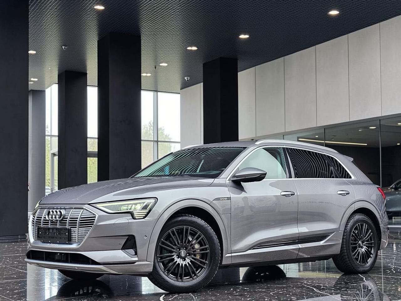 Audi e-tron