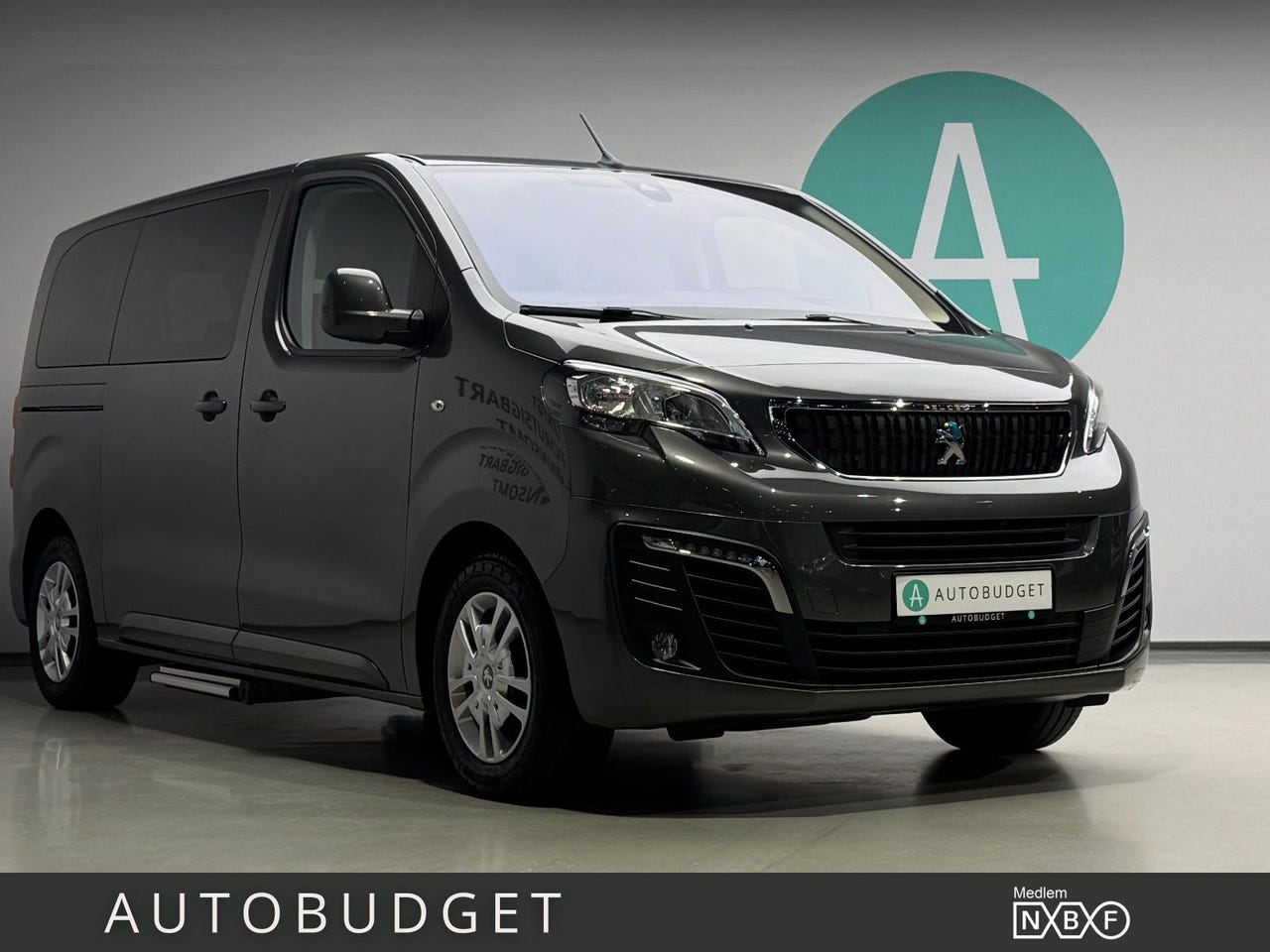 Peugeot e-Traveller