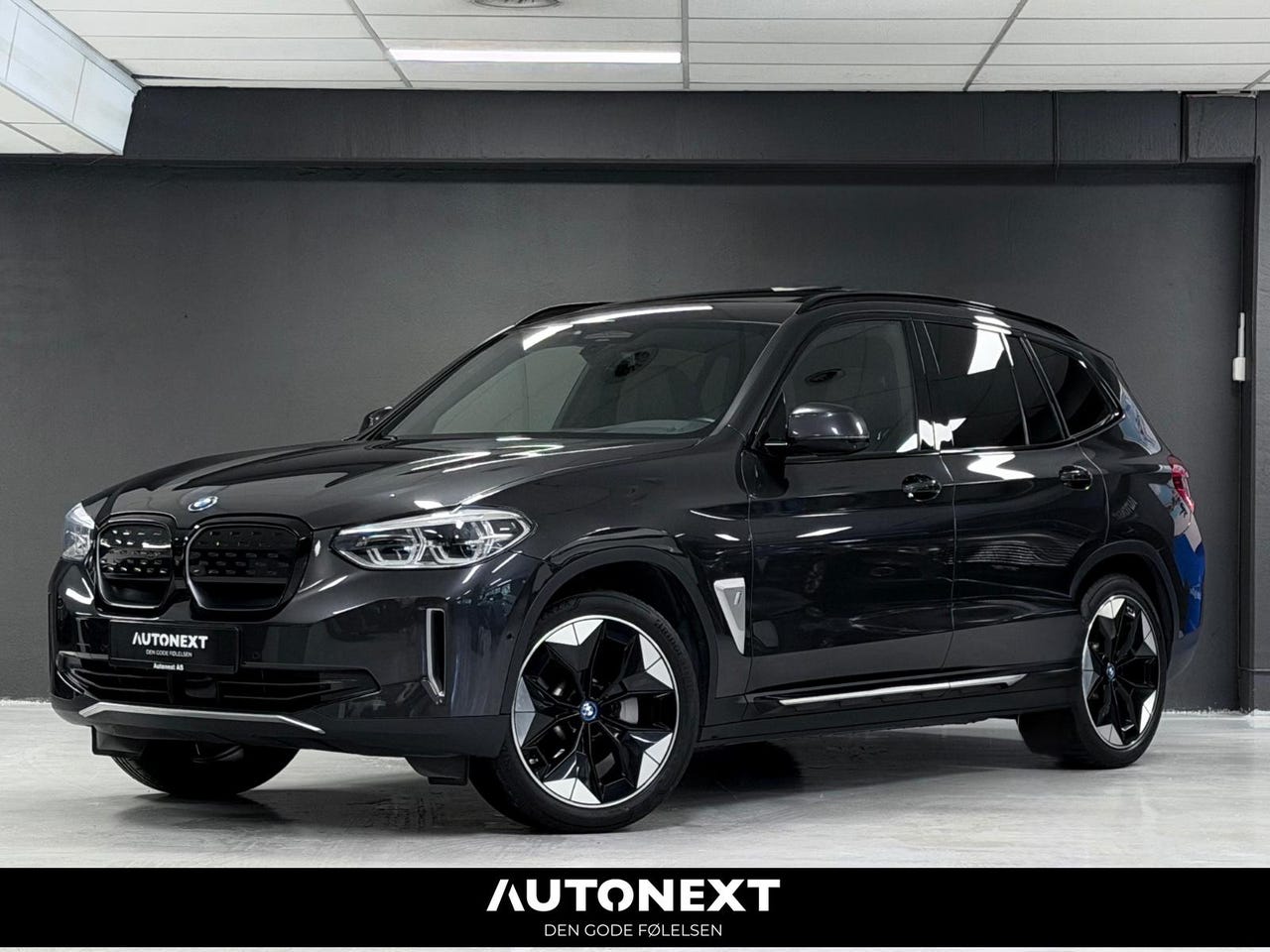 BMW iX3