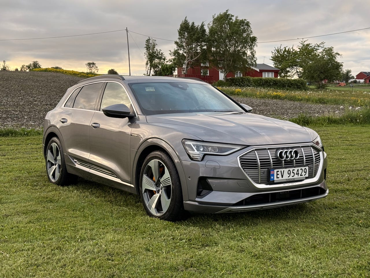 Audi e-tron