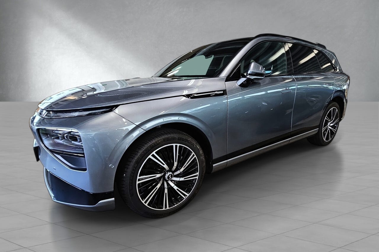 XPeng G9