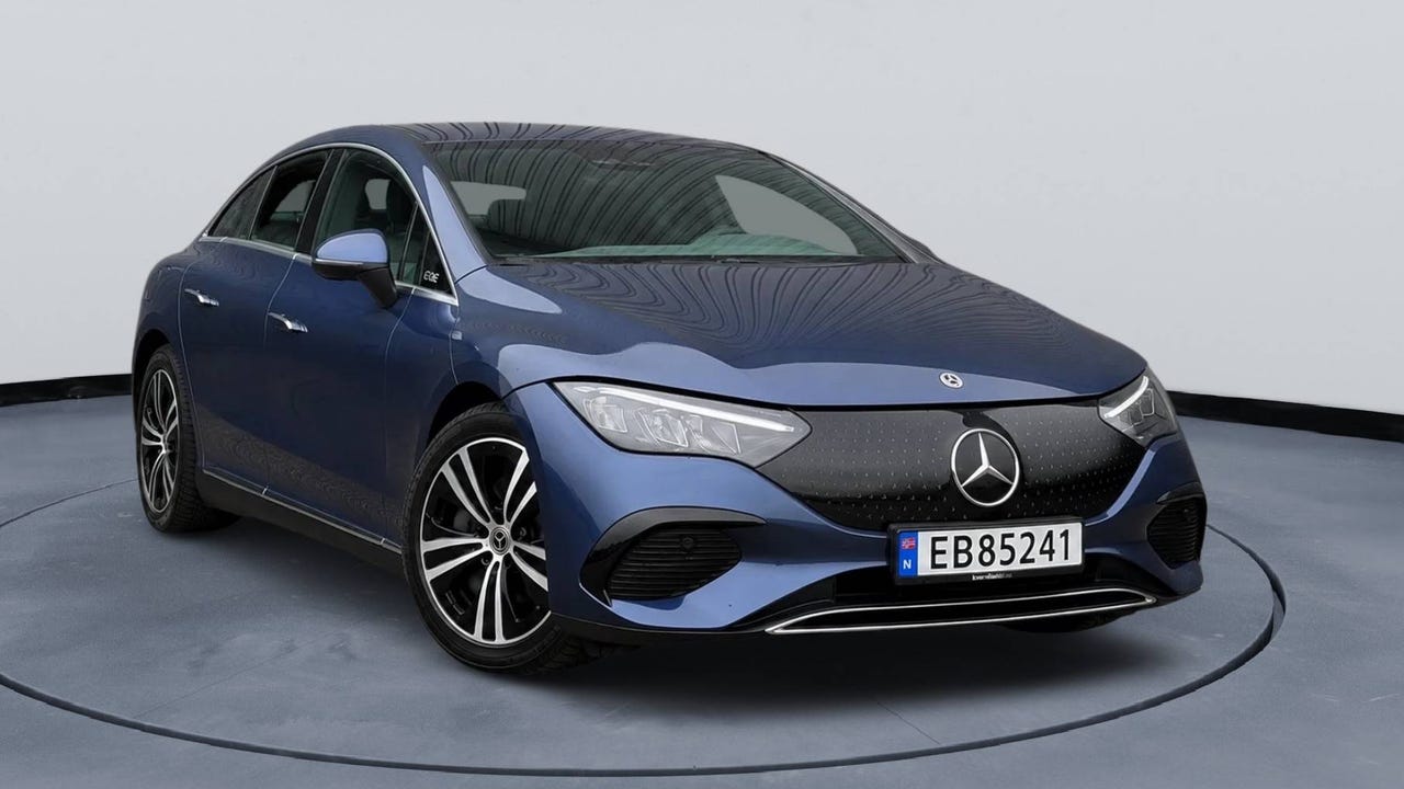Mercedes-Benz EQE300