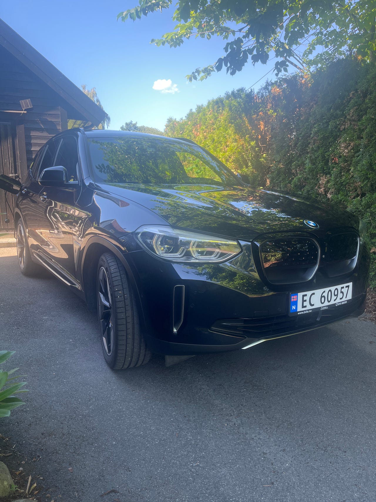 BMW iX3