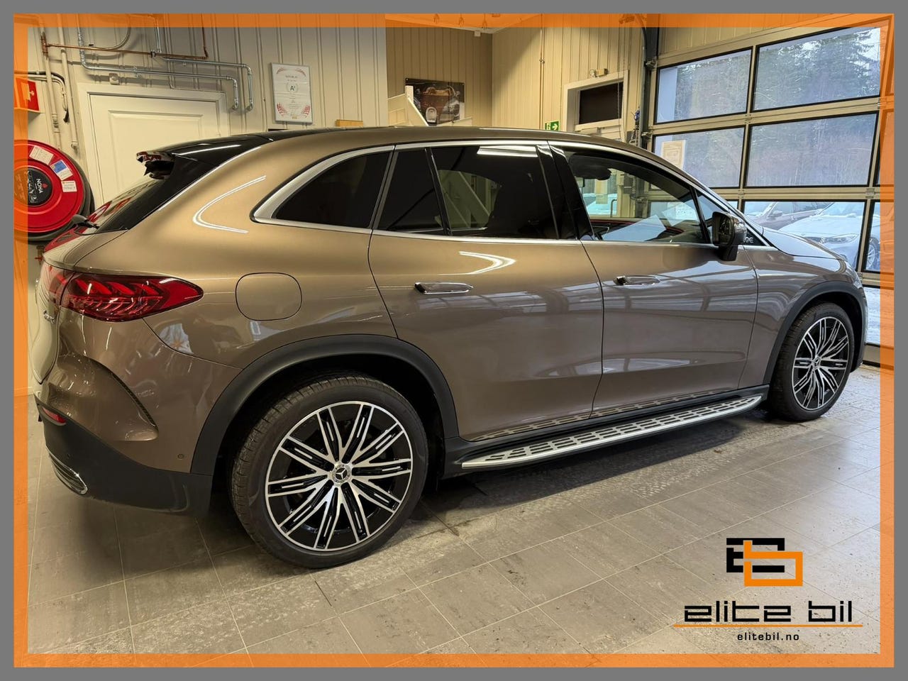 Mercedes-Benz EQE350 SUV