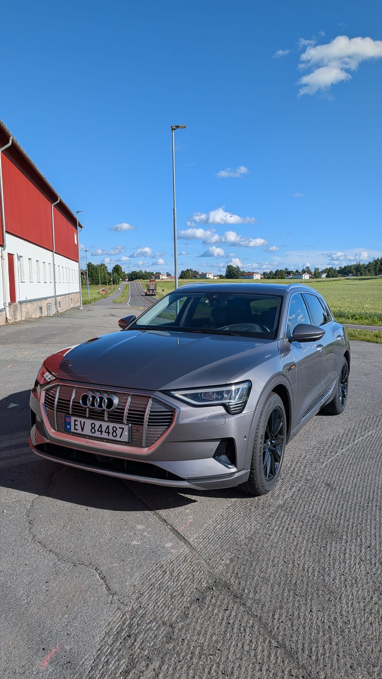 Audi e-tron