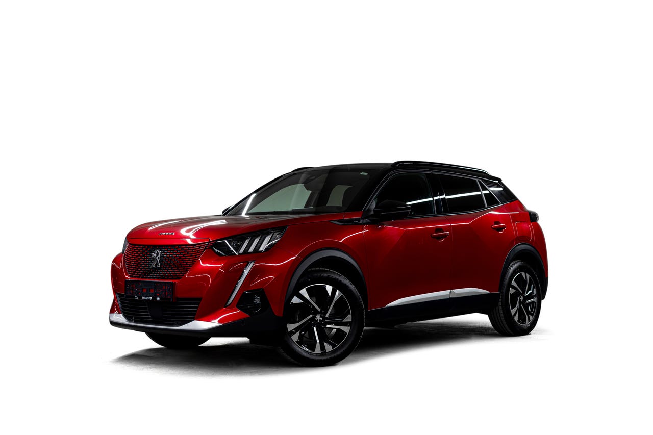 Peugeot e-2008