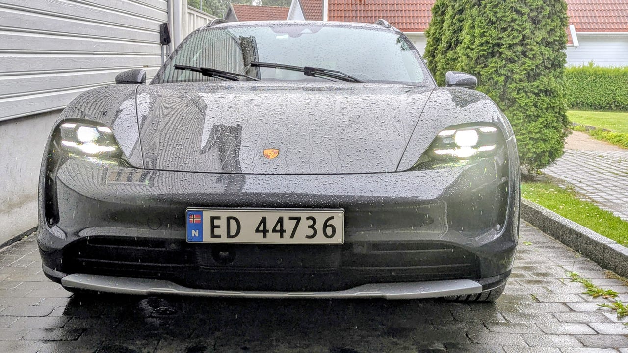 Porsche Taycan 4