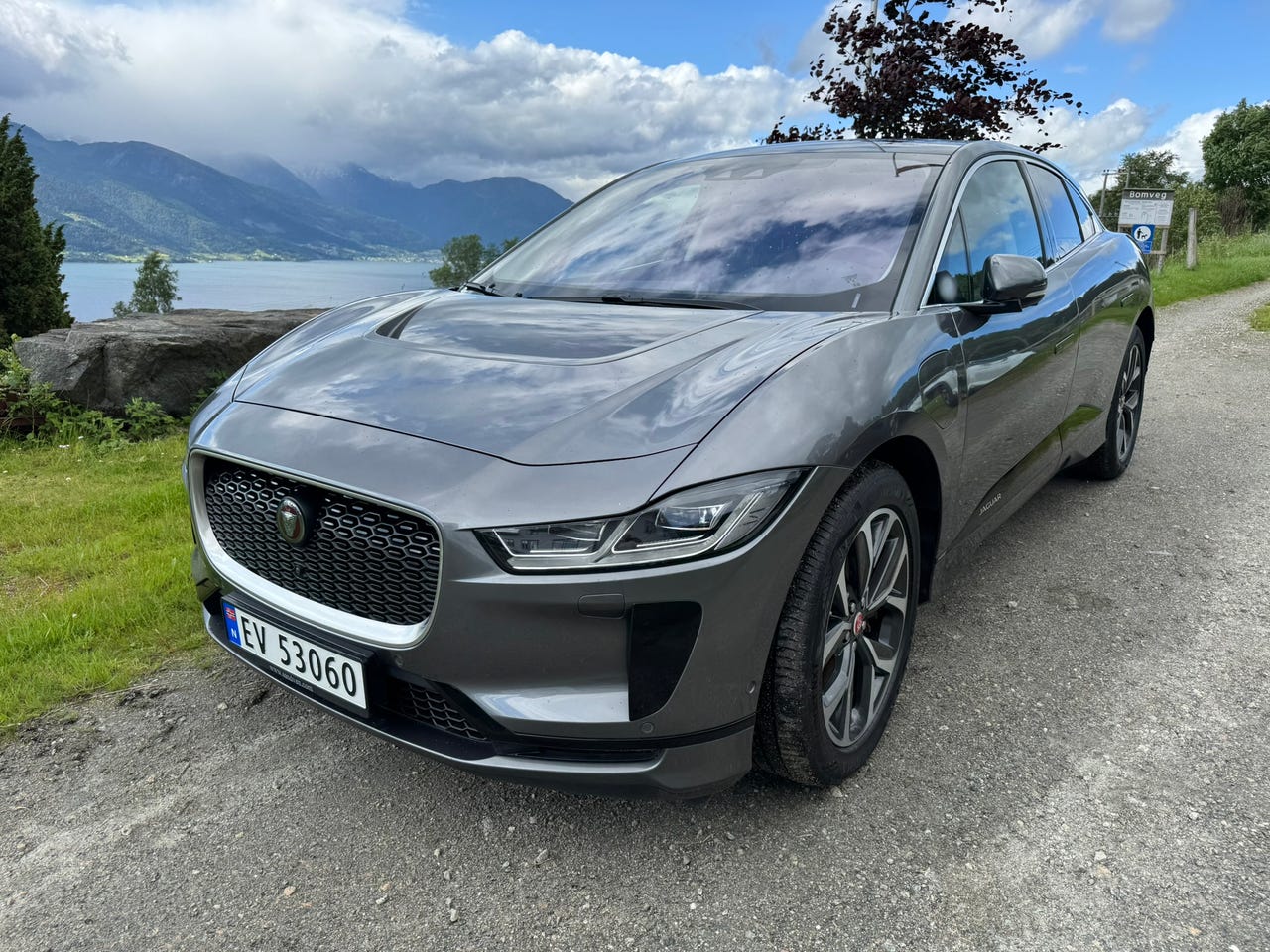 Jaguar I-PACE