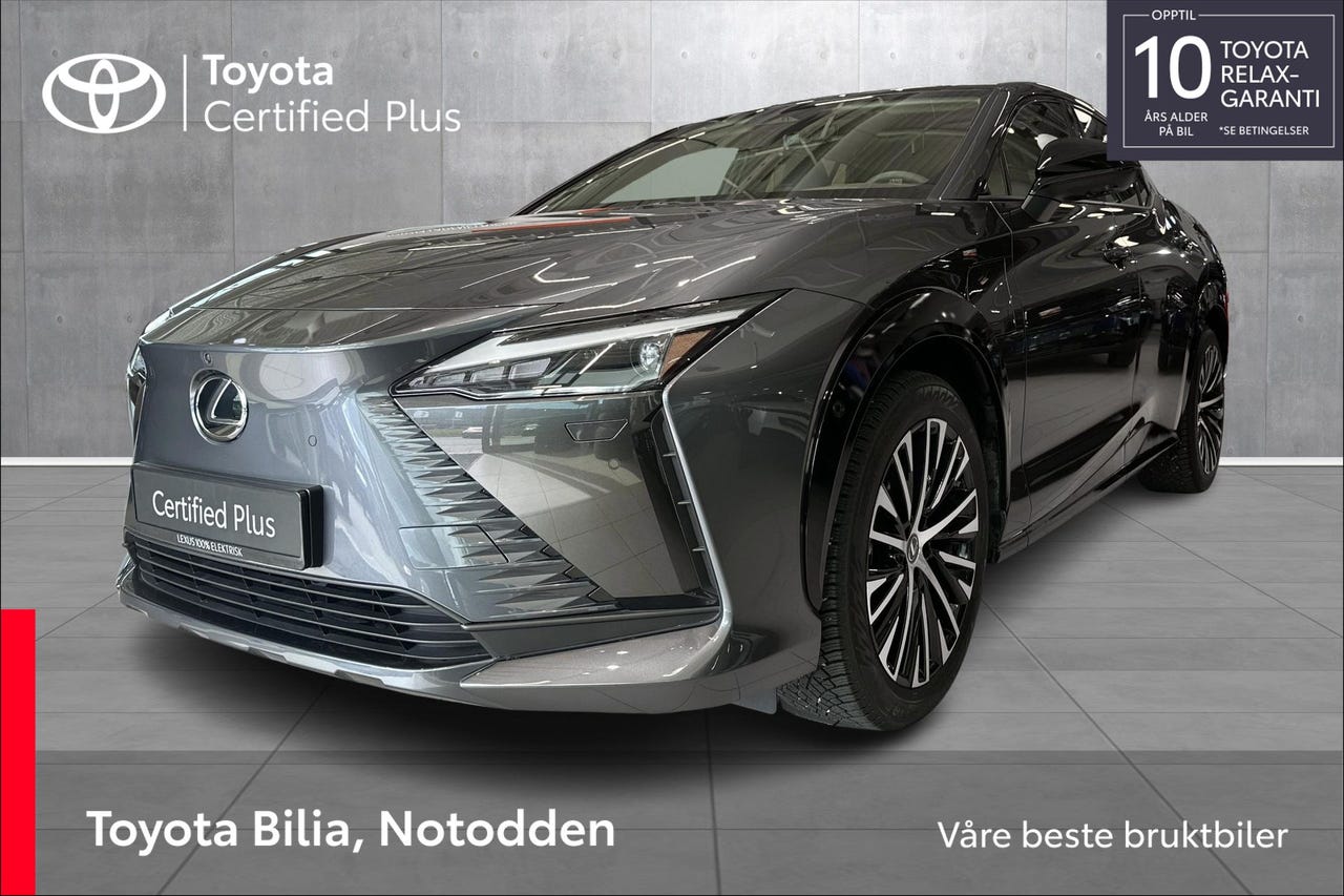 Lexus RZ450e