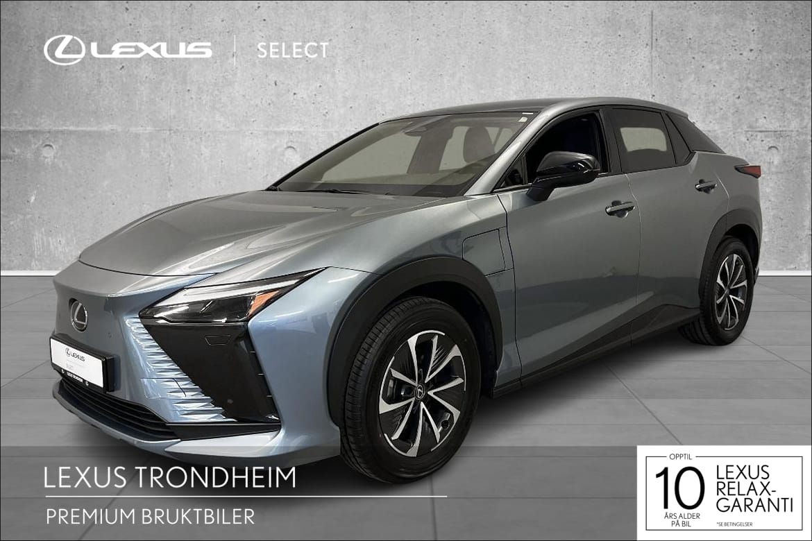Lexus RZ450e