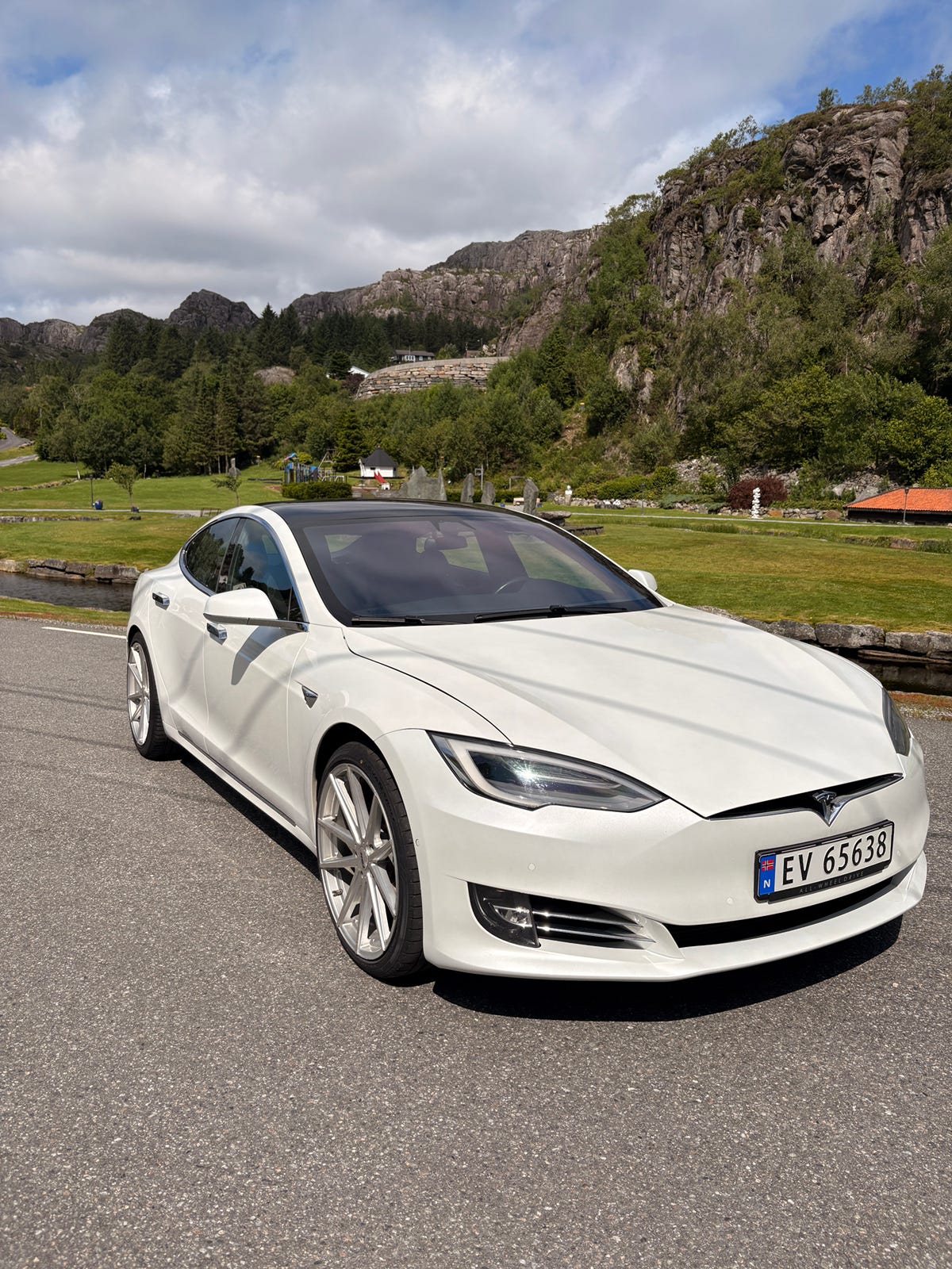 Tesla Model S