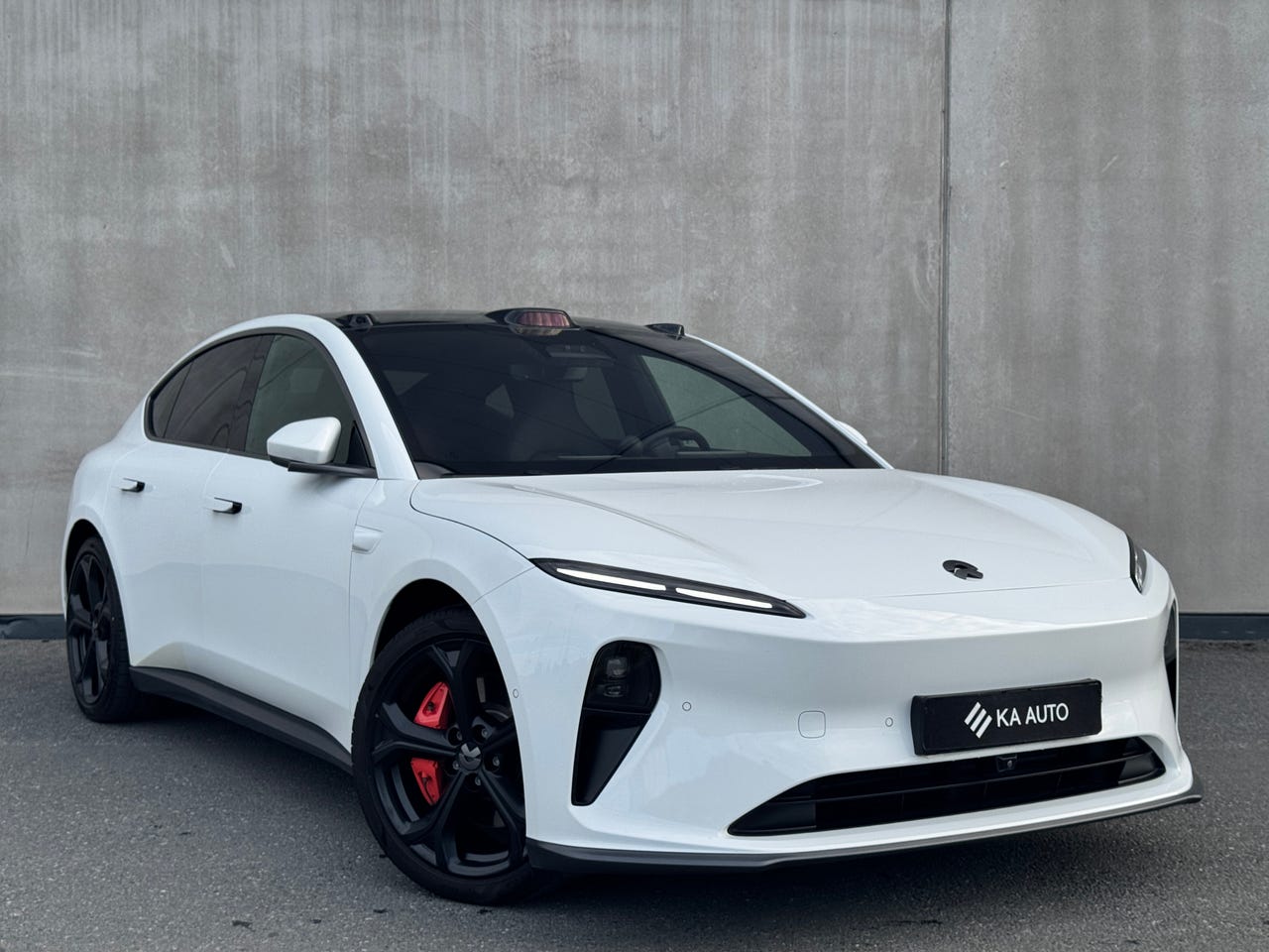 NIO ET5