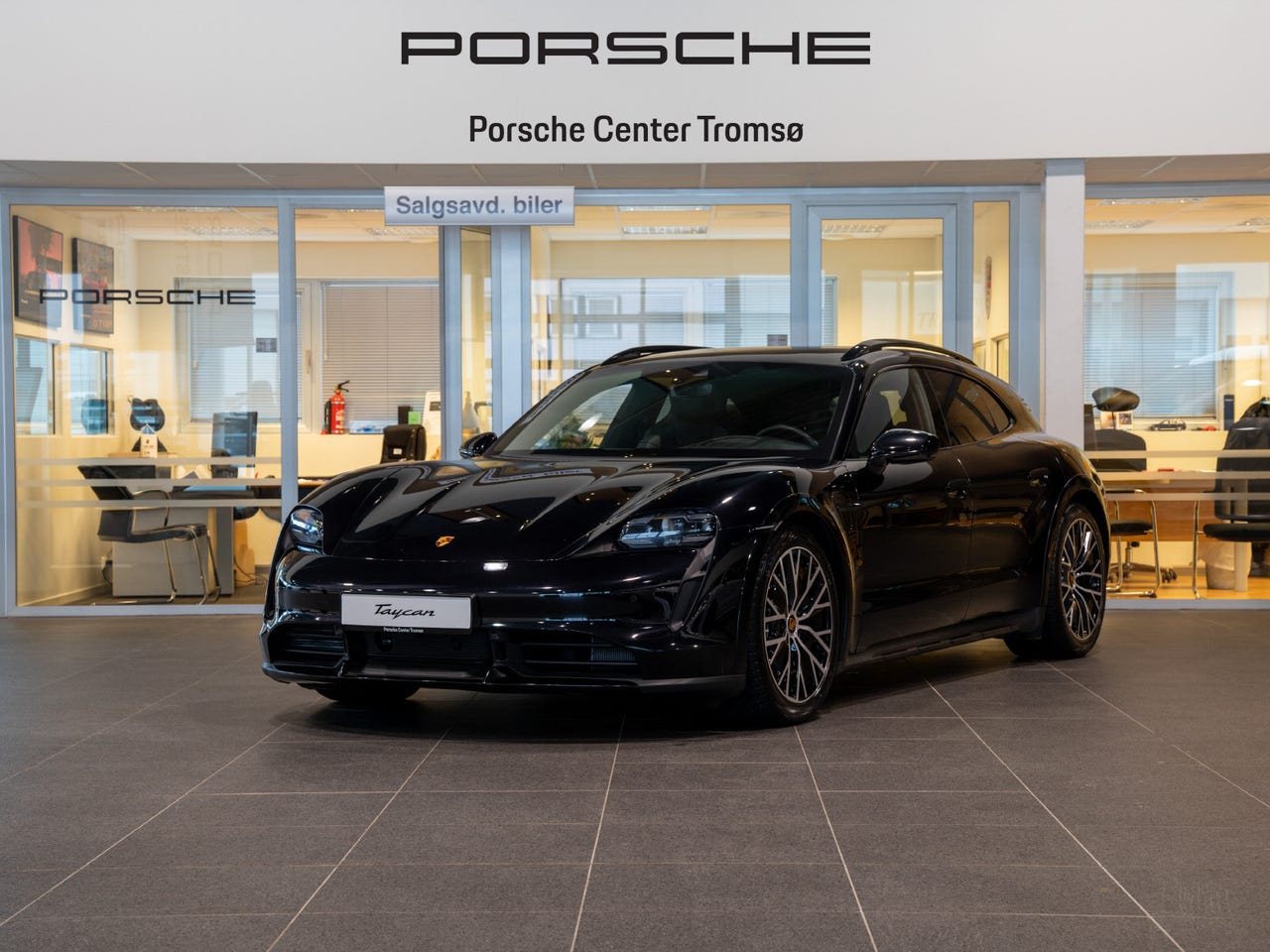 Porsche Taycan Cross Turismo