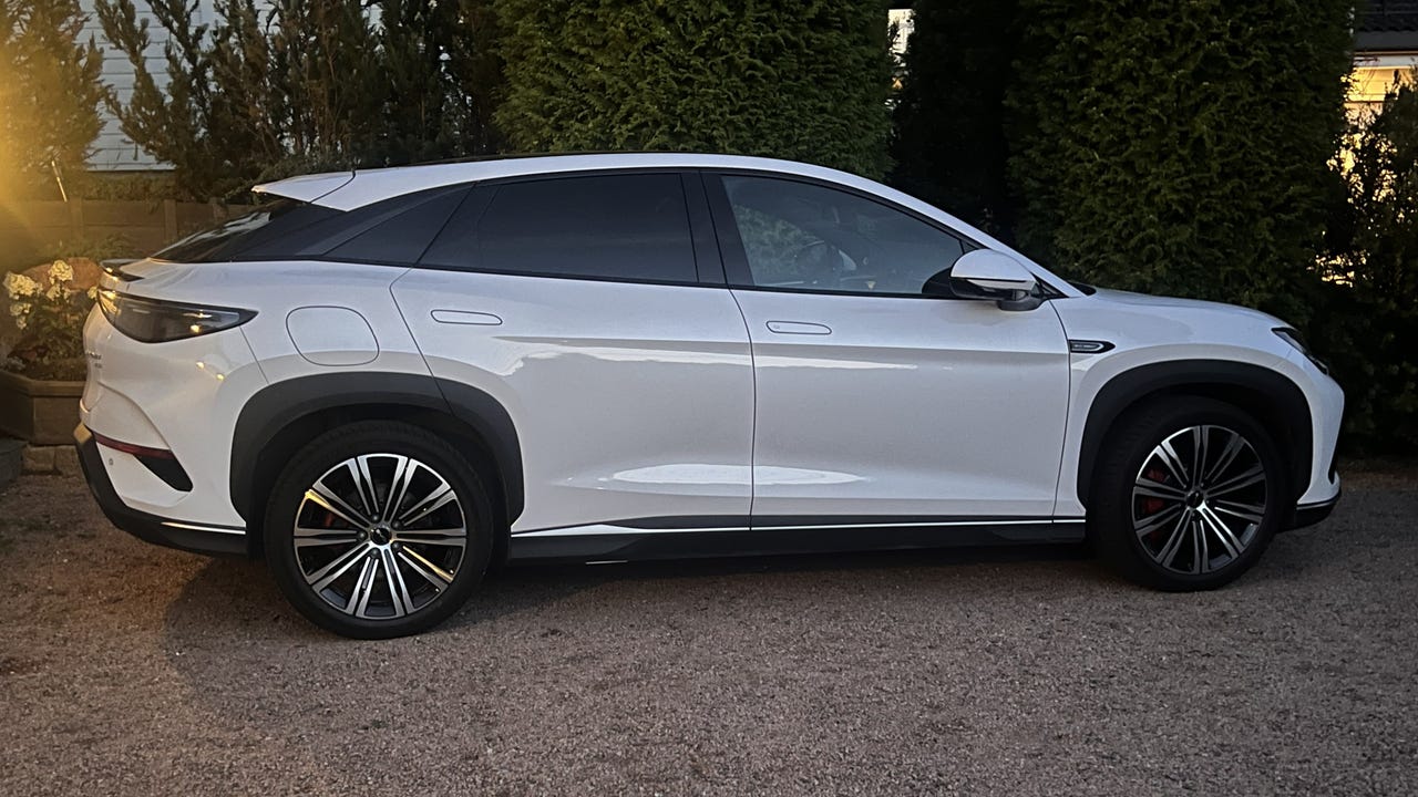 BYD Sealion 7