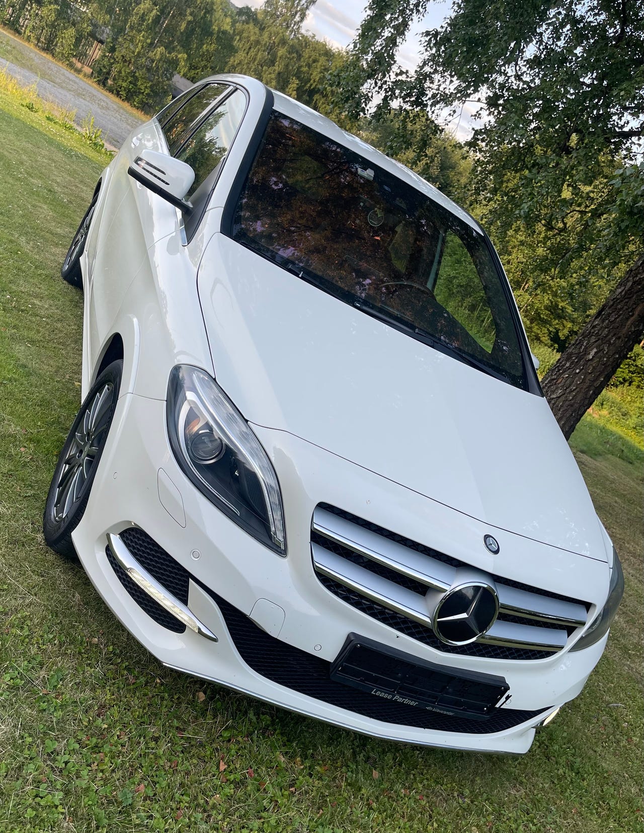Mercedes-Benz B250