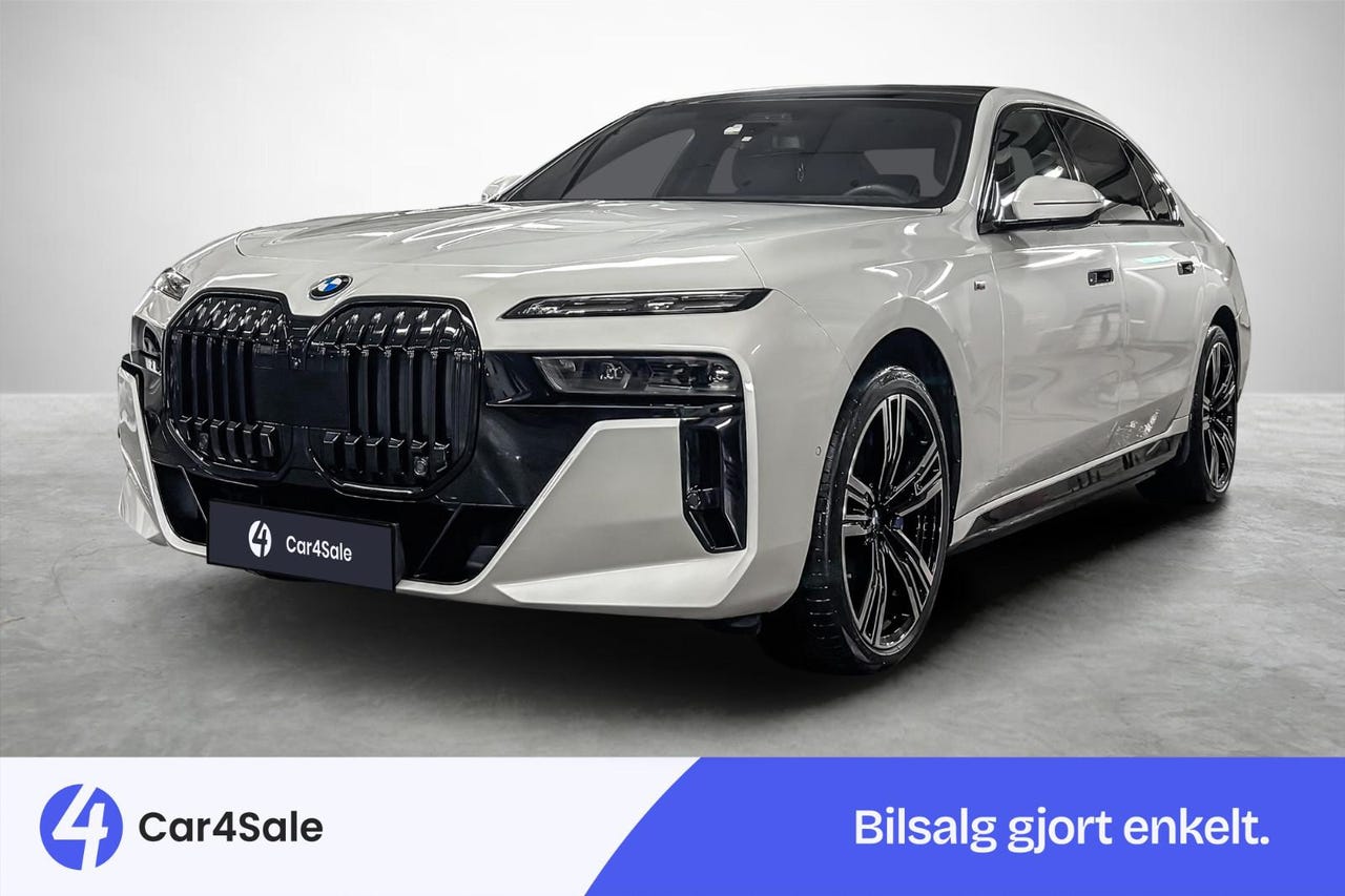 BMW i7
