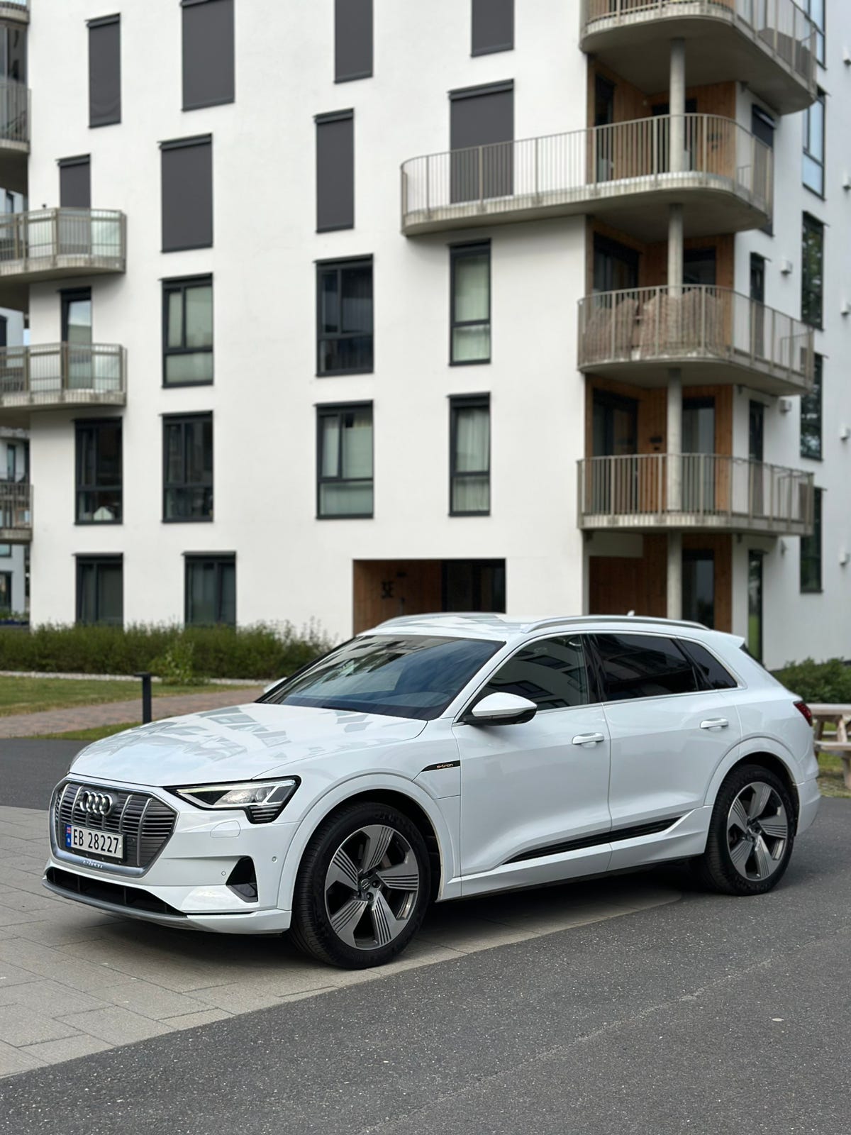 Audi e-tron