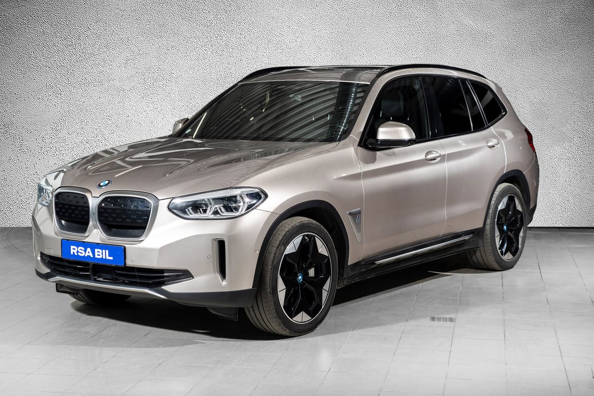BMW iX3