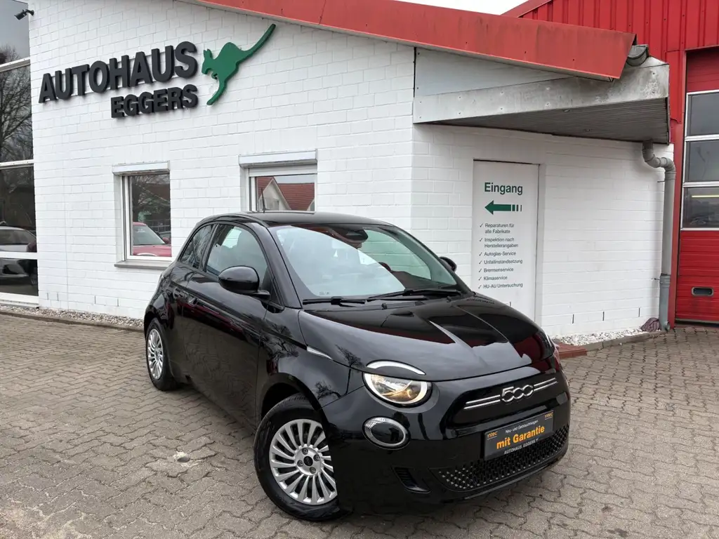 Fiat 500e Action/SHZ/KLIMA/TEMP/VIRTUAL/APPLE+ANDROID