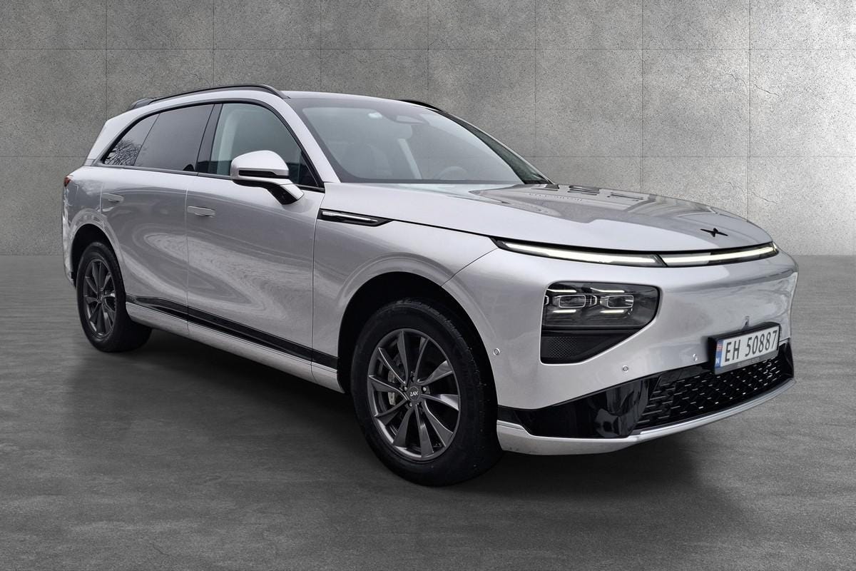 XPeng G9