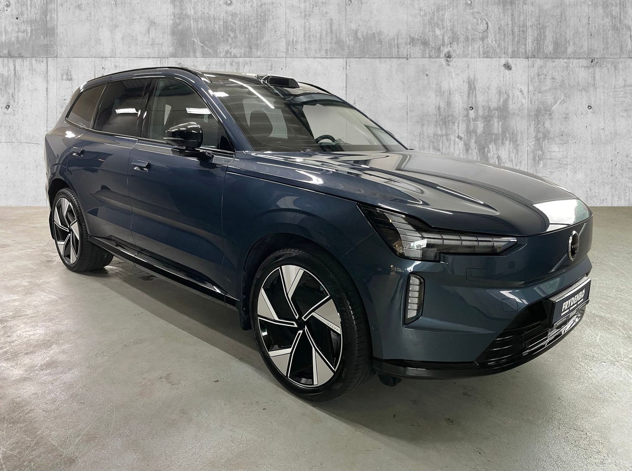 Volvo EX90