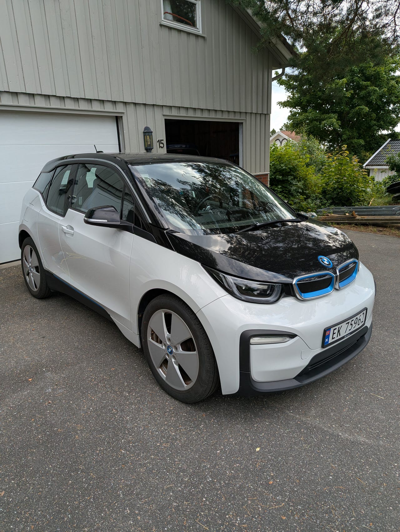 BMW i3