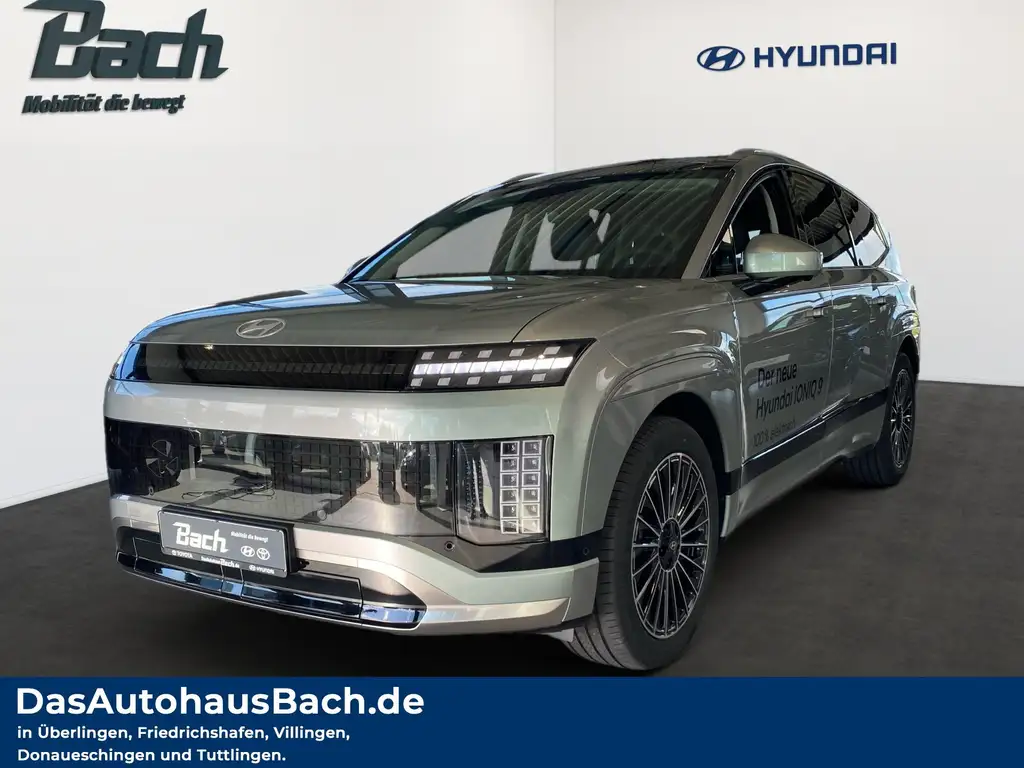 Hyundai IONIQ 9 6-Sitzer 110 kWh 4WD UNIQ Sviwel-Paket