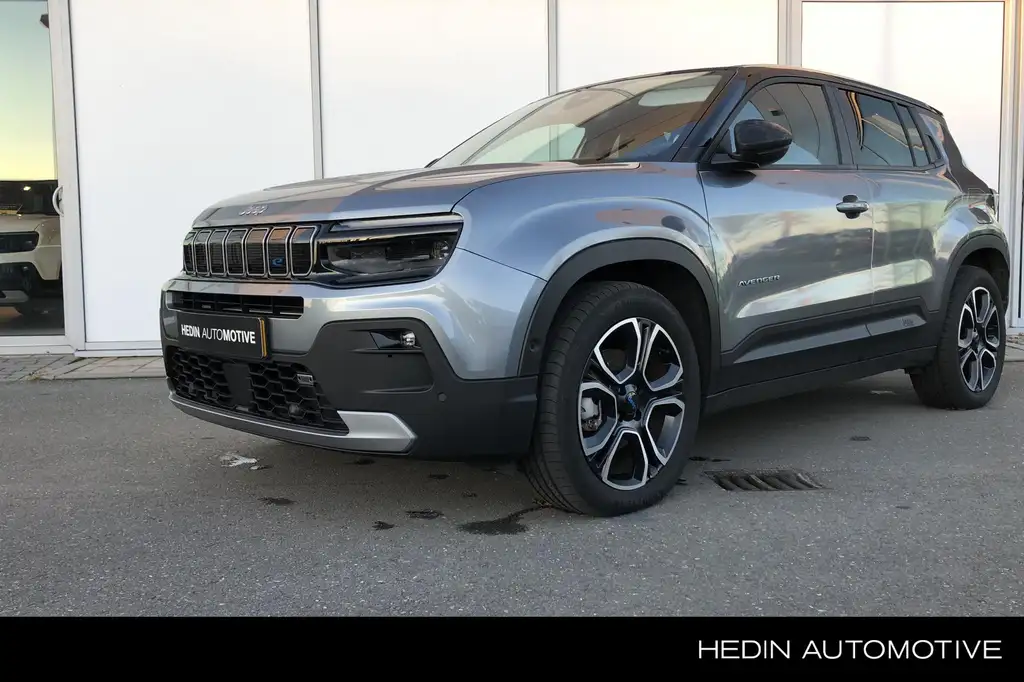 Jeep Avenger 1st Edition 54 kWh Navigatie | Stoelverwarming | A
