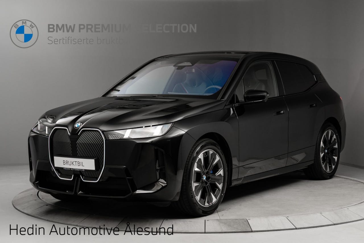 BMW iX