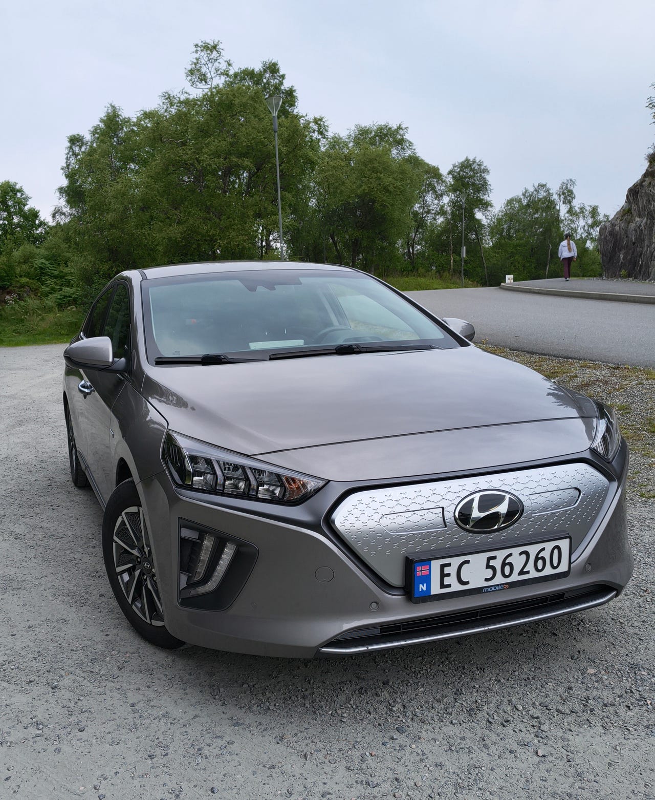 Hyundai IONIQ